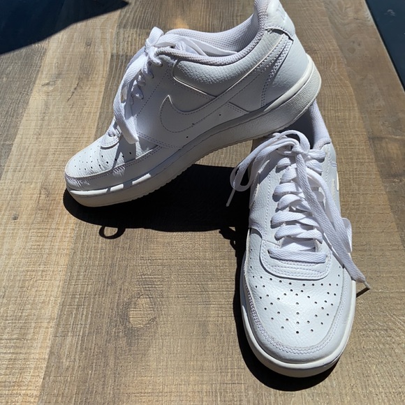 Nike Court Vision Low - Picture 8 of 11